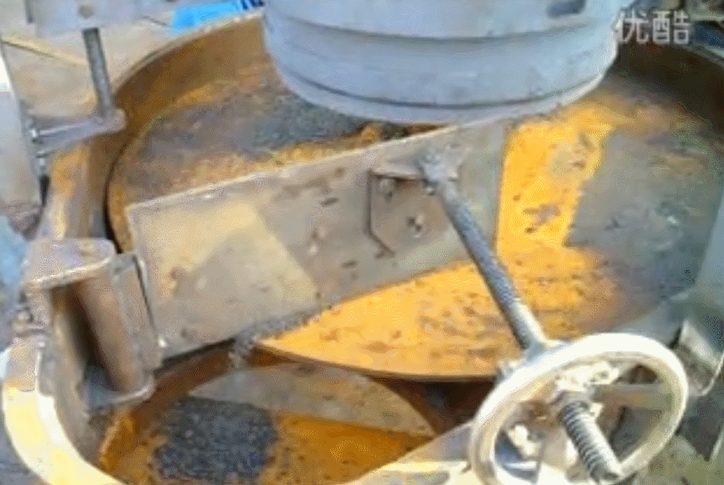 吊式圓盤(pán)給料機(jī)