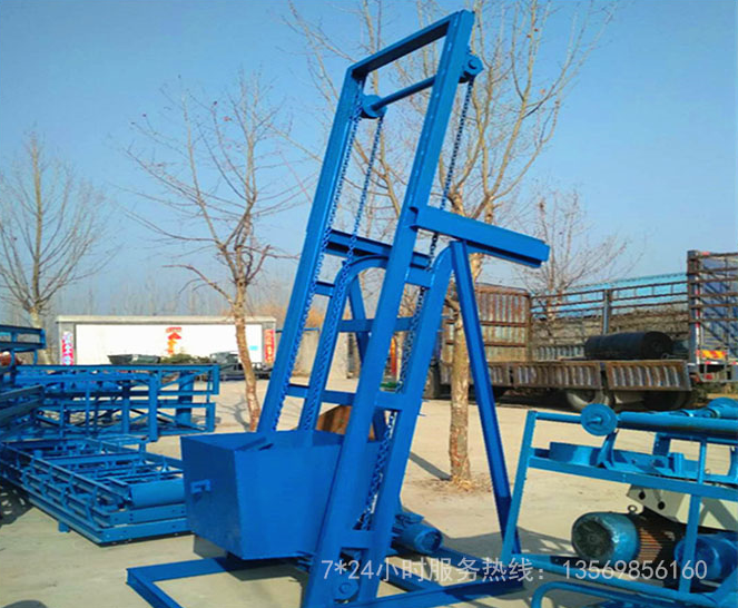 翻轉(zhuǎn)單斗提升機(jī)的特點(diǎn)優(yōu)勢(shì)有哪些？